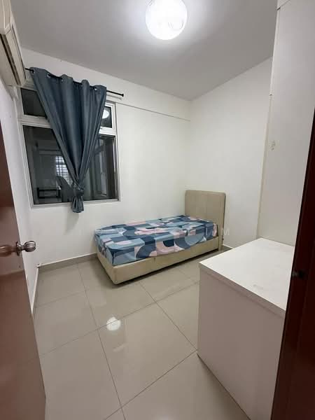 Servis Apartment untuk Dijual di Larkin Heights - Jovel Lim - Bedroom - PropertyGuru.com.my