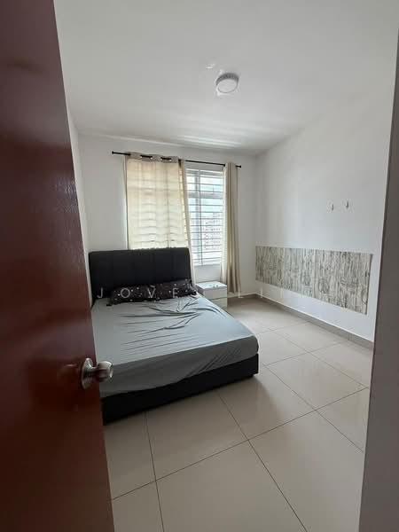 Servis Apartment untuk Dijual di Larkin Heights - Jovel Lim - Bedroom - PropertyGuru.com.my