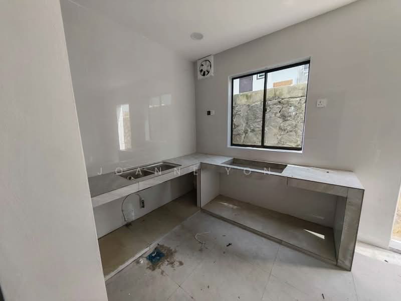 Rumah Teres 2-Tingkat untuk Dijual di Skudai (Johor) - Joanne Yong - Kitchen - PropertyGuru.com.my