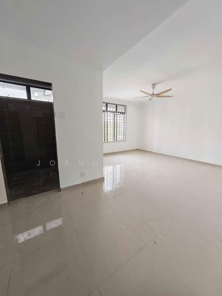Rumah Teres 2-Tingkat untuk Dijual di Skudai (Johor) - Joanne Yong - Living Room - PropertyGuru.com.my