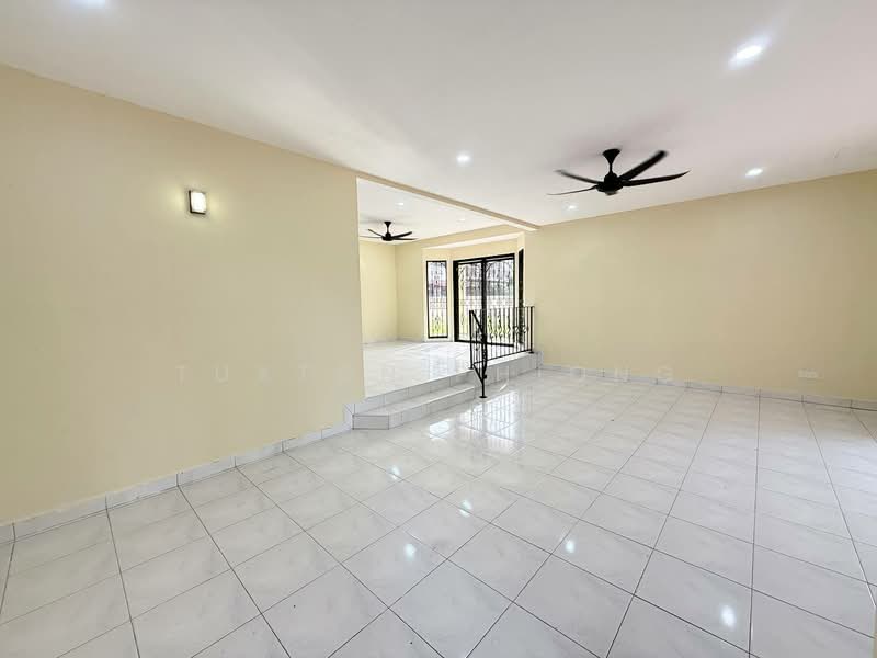 Terraced House for Sale in Taman Desa Tebrau (Tebrau) - Tuxton Phiong - Living Room - PropertyGuru.com.my