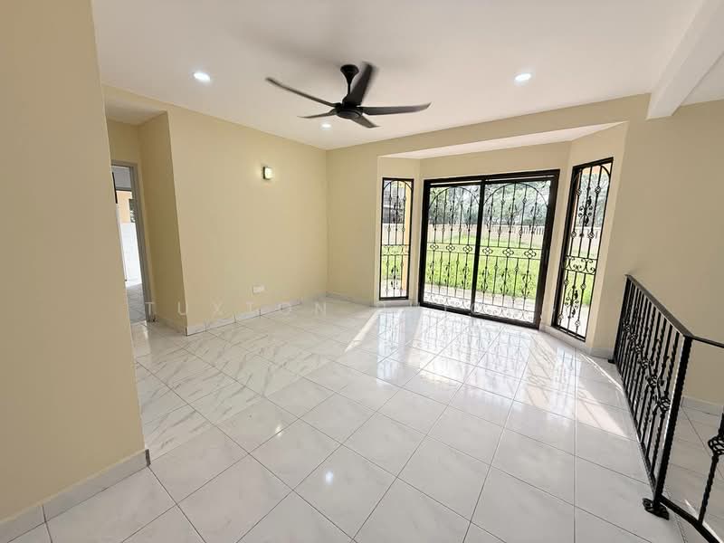 Terraced House for Sale in Taman Desa Tebrau (Tebrau) - Tuxton Phiong - Living Room - PropertyGuru.com.my