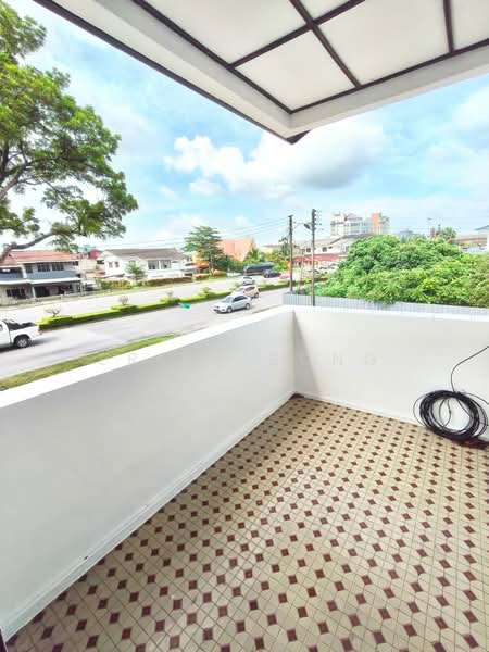 Semi-Detached House for Rent in Kuching (Sarawak) - Erica Bong - Balcony - PropertyGuru.com.my