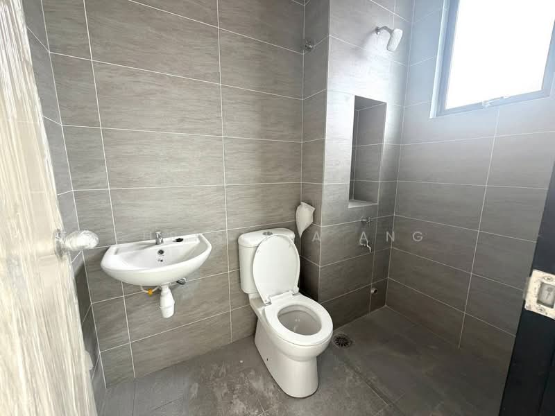 Cluster House for Sale in Iskandar Puteri (Nusajaya) (Johor) - Christina Ang - Bathroom - PropertyGuru.com.my