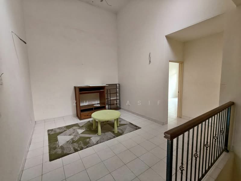 2-storey Terraced House for Sale in Taman Warisan Indah (Dengkil) - Zul Hasif - PropertyGuru.com.my