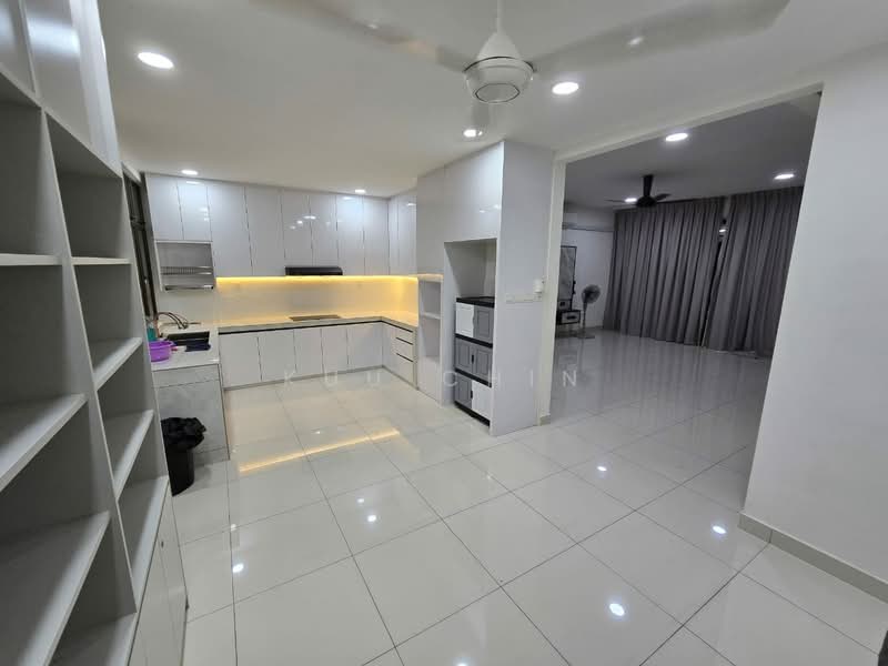 2-storey Terraced House for Sale in Mutiara Rini (Skudai) - Kuu Chin - Kitchen - PropertyGuru.com.my