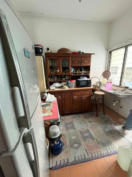 2-storey Terraced House for Sale in Saujana Puchong (Puchong) - Evan Goh - Kitchen - PropertyGuru.com.my