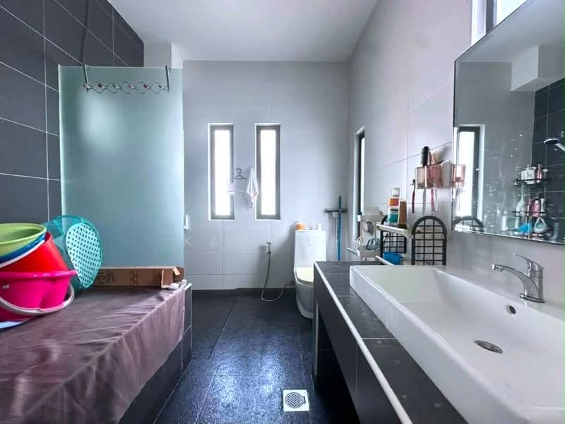 Link Bungalow for Sale in Bukit Indah (Iskandar Puteri (Nusajaya)) - Karl Lim - Bathroom - PropertyGuru.com.my