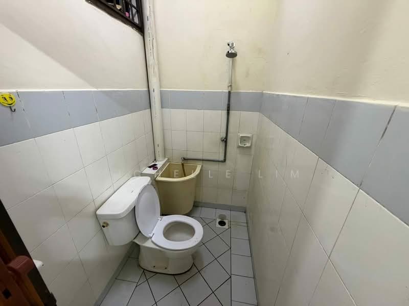 2-storey Terraced House for Rent in Permas Jaya (Johor Bahru) - Michelle Lim - Bathroom - PropertyGuru.com.my