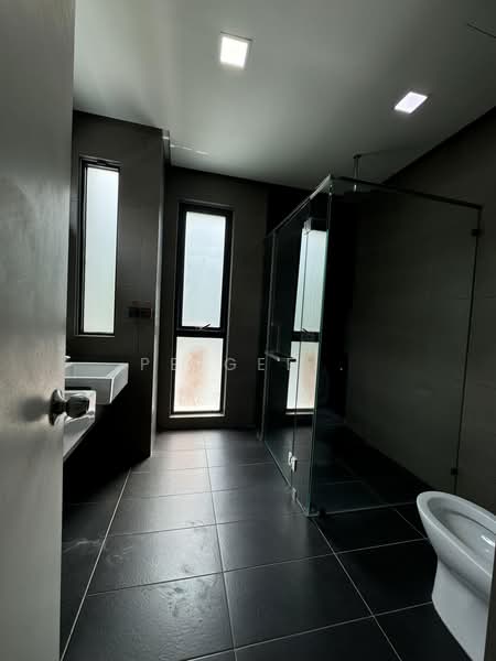 Rumah Teres 2-Tingkat untuk Disewa di Sunway Montana (Setapak) - PeiGee . - Bathroom - PropertyGuru.com.my