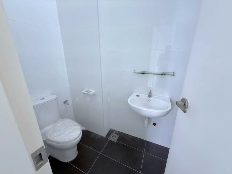 2-storey Terraced House for Sale in Bukit Indah (Iskandar Puteri (Nusajaya)) - Karl Lim - Bathroom - PropertyGuru.com.my