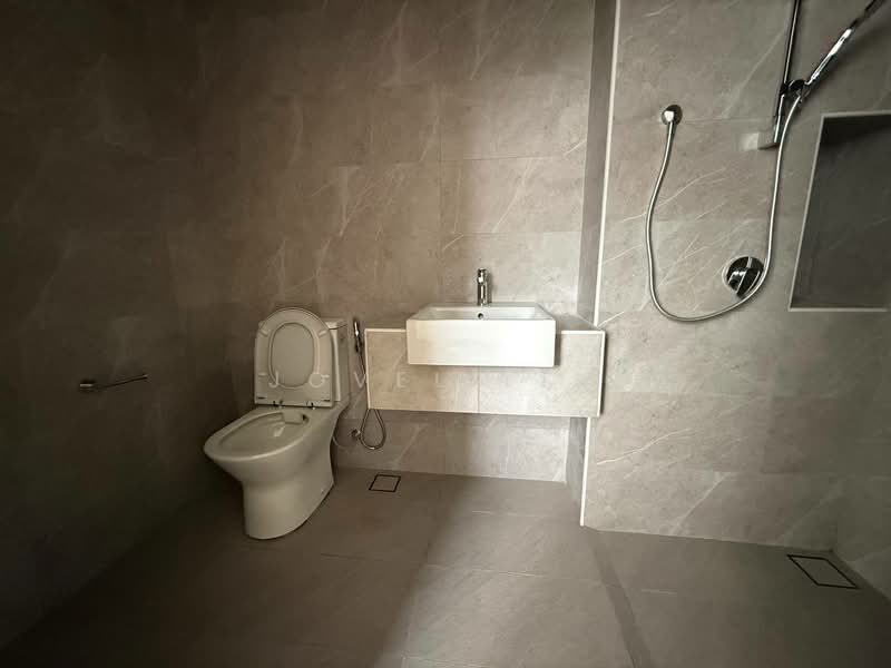 Cluster House for Sale in Taman Ekoflora (Johor Bahru) - Jovel Lim - Bathroom - PropertyGuru.com.my