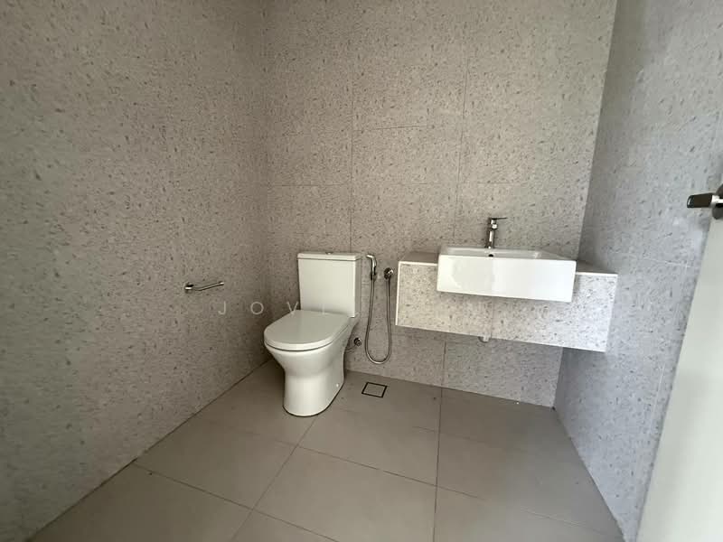 Cluster House for Sale in Taman Ekoflora (Johor Bahru) - Jovel Lim - Bathroom - PropertyGuru.com.my