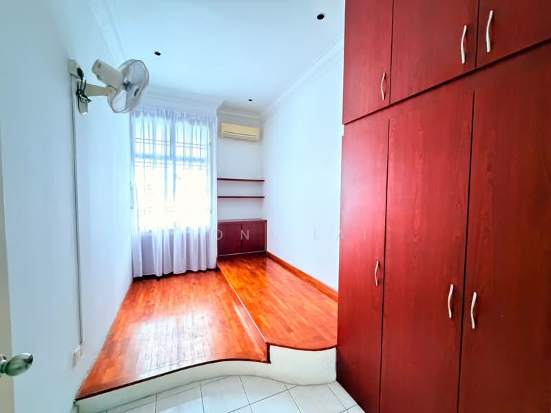 1-storey Terraced House for Sale in Taman Molek (Johor Bahru) - Fiona Lai - Bedroom - PropertyGuru.com.my