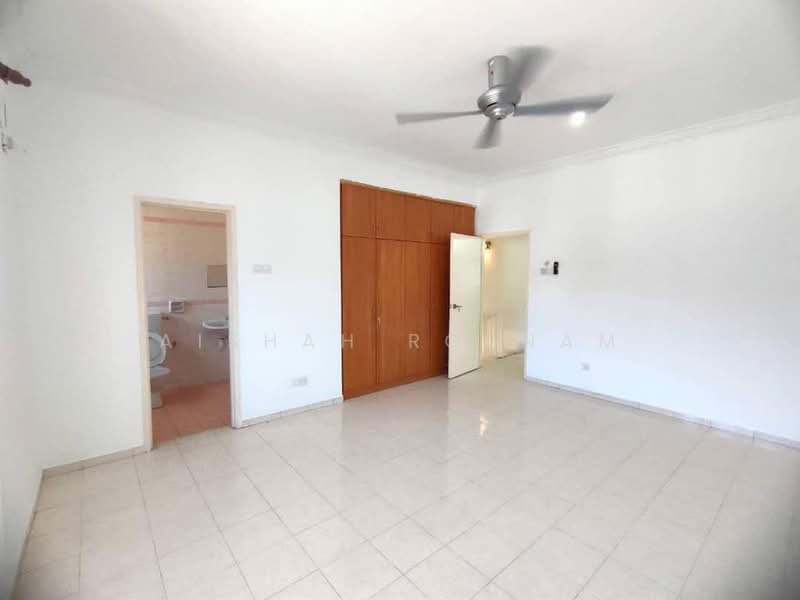 Rumah Teres 2 Tingkat untuk Dijual di U5, Bandar Pinggiran Subang (Shah Alam) - Aishah Rosnam - Interior - PropertyGuru.com.my