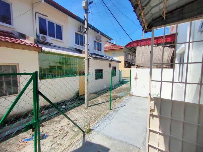 Rumah Teres 2 Tingkat untuk Dijual di U5, Bandar Pinggiran Subang (Shah Alam) - Aishah Rosnam - Exterior - PropertyGuru.com.my