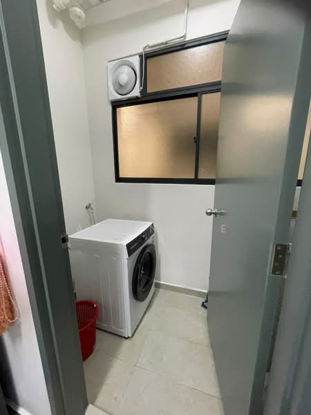 Servis Apartment untuk Disewa di Parkland Residence - Aiden Lee - Yard - PropertyGuru.com.my
