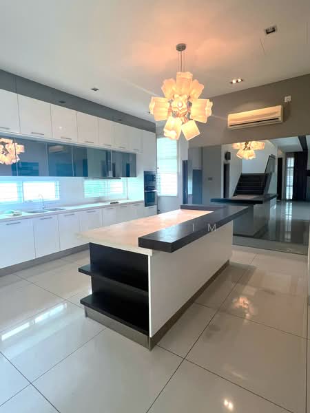 Bungalow House untuk Dijual di Taman Suria (Johor Bahru) - Karl Lim - Kitchen - PropertyGuru.com.my