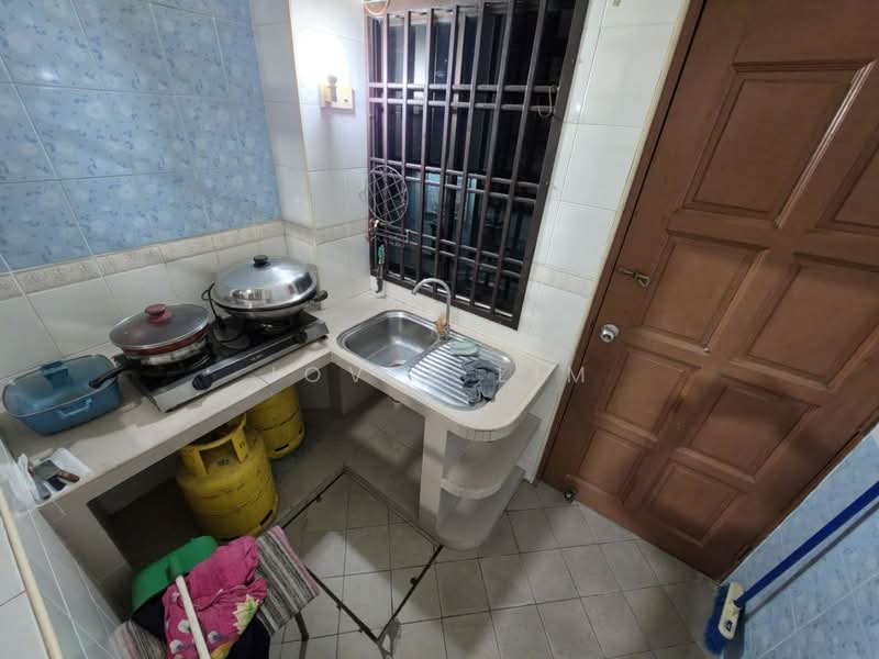 1-storey Terraced House for Sale in Taman Molek (Johor Bahru) - Jovel Lim - Kitchen - PropertyGuru.com.my