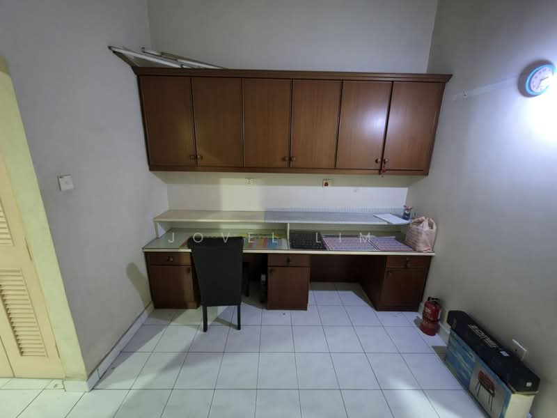 1-storey Terraced House for Sale in Taman Molek (Johor Bahru) - Jovel Lim - Study - PropertyGuru.com.my