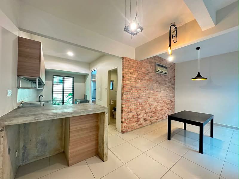 2.5-storey Terraced House for Sale in Taman Oasis (Cheras) - Angel Ng - Kitchen - PropertyGuru.com.my