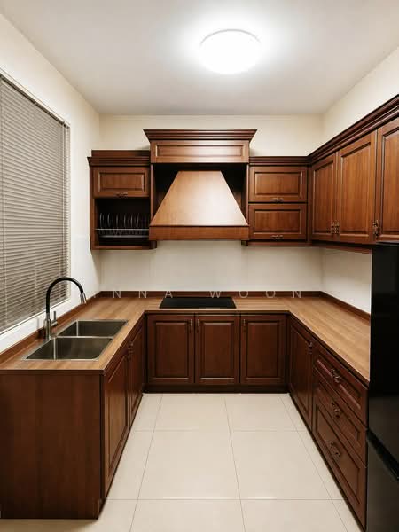 Kondominium untuk Disewa di Fairway Suites - Anna Woon - Kitchen - PropertyGuru.com.my