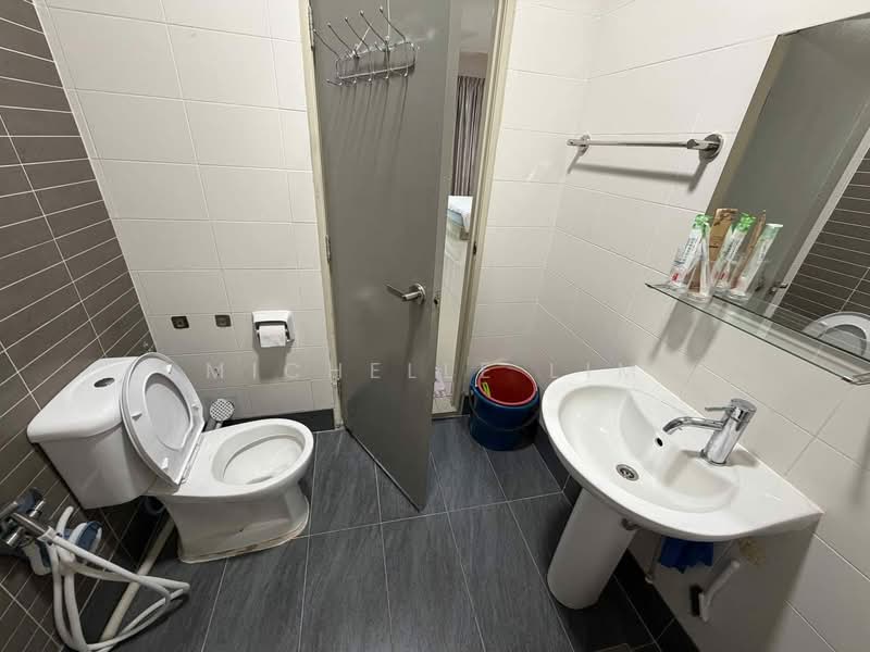 Service Residence for Rent at Palazio - Michelle Lim - Bathroom - PropertyGuru.com.my
