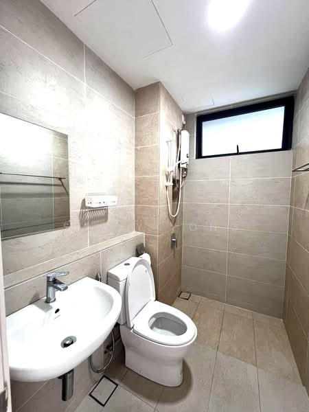 Kediaman Servis untuk Disewa di Setia City Residences - Sally Yong - Bathroom - PropertyGuru.com.my