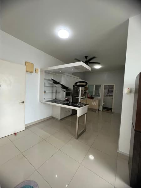 Pangsapuri untuk Disewa di Horizon Residence (Dwi Mutiara) - Glenn Twe - Kitchen - PropertyGuru.com.my