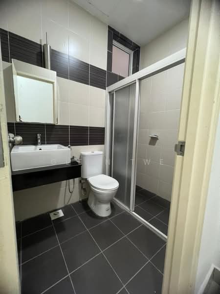 Pangsapuri untuk Disewa di Horizon Residence (Dwi Mutiara) - Glenn Twe - Bathroom - PropertyGuru.com.my