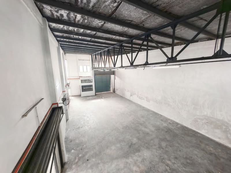Factory for Rent in Taman Daya (Johor Bahru) - Stella Chia - Interior - PropertyGuru.com.my