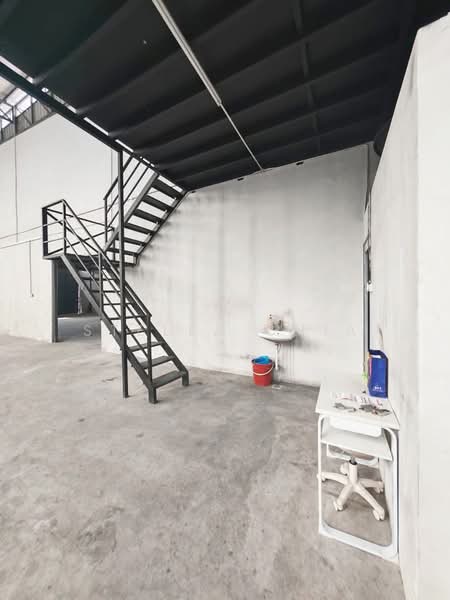 Factory for Rent in Taman Daya (Johor Bahru) - Stella Chia - Interior - PropertyGuru.com.my