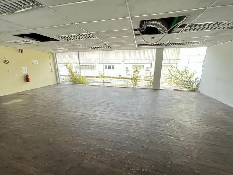 Gudang untuk Disewa di Seksyen 19 (Petaling Jaya) - Sam Tan - Interior - PropertyGuru.com.my