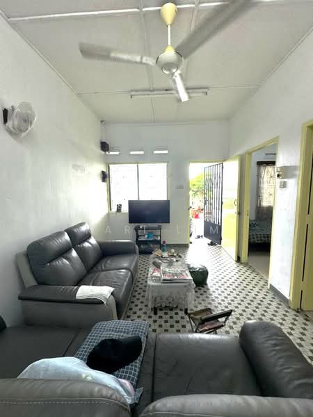 1-storey Terraced House for Sale in Taman Abad (Johor Bahru) - Karl Lim - Living Room - PropertyGuru.com.my