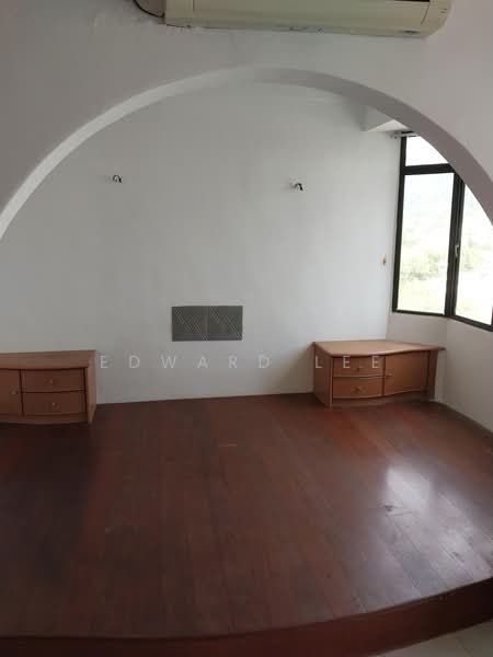Kondominium untuk Dijual di Midlands Condo - Edward Lee - Living Room - PropertyGuru.com.my
