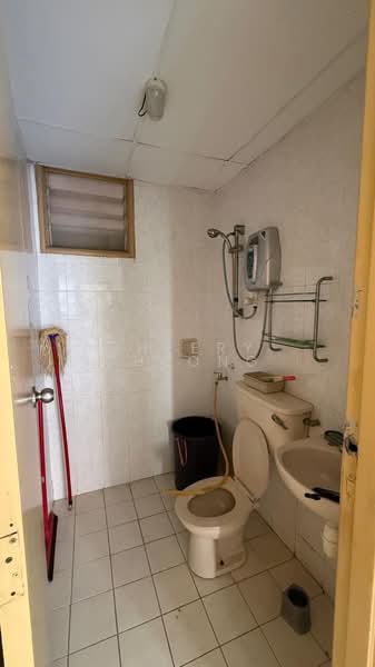 Kondominium untuk Disewa di Garden Park - Cheery Cheong - Bathroom - PropertyGuru.com.my