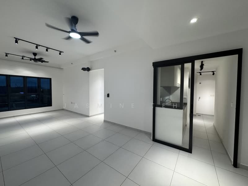 Service Residence for Sale at Sinaran @ Utropolis - Jasmine Teh - Living Room - PropertyGuru.com.my