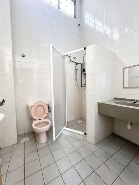 Rumah Teres 2 Tingkat untuk Dijual di Bandar Utama 7 (Bandar Utama) - Victor Liew - Bathroom - PropertyGuru.com.my