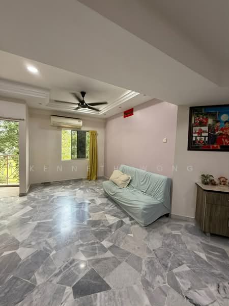 Pangsapuri untuk Dijual di Ria Apartment - Kenneth Wong - Living Room - PropertyGuru.com.my