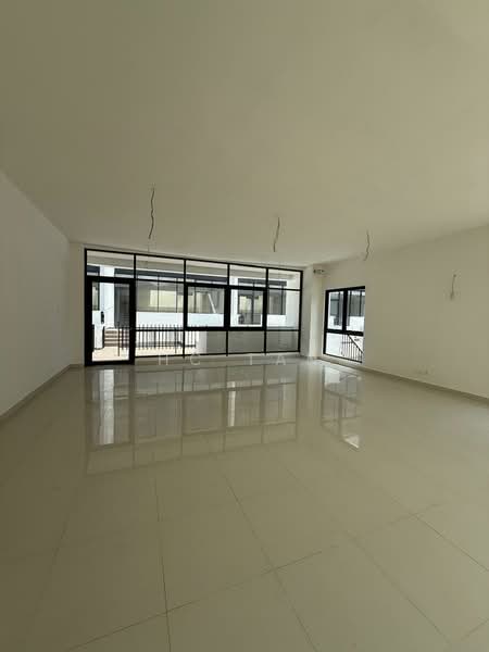 Rumah Teres 4.5 Tingkat untuk Dijual di Damansara Perdana (Selangor) - HC Tan - Interior - PropertyGuru.com.my
