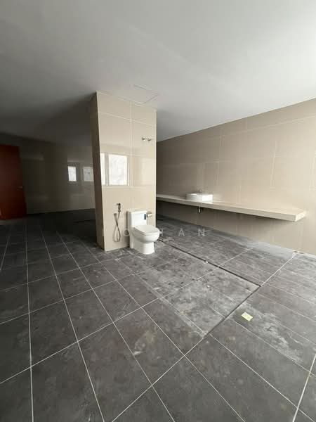 Rumah Teres 4.5 Tingkat untuk Dijual di Damansara Perdana (Selangor) - HC Tan - Bathroom - PropertyGuru.com.my