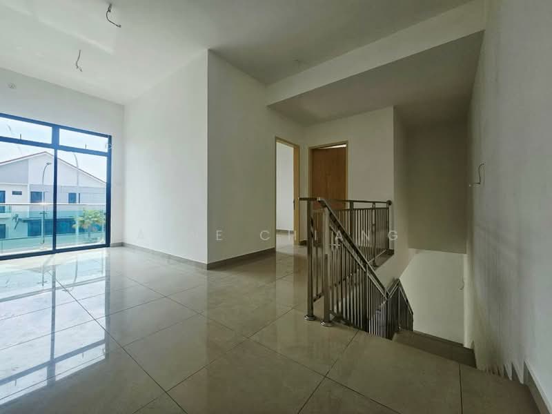 Rumah Kluster untuk Dijual di Taman Mount Austin (Tebrau) - Anne Chiang - Living Room - PropertyGuru.com.my