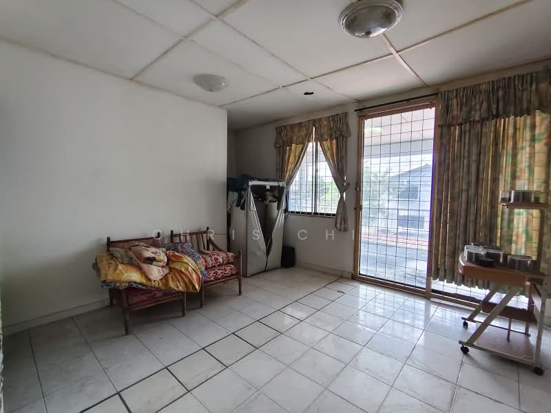 Rumah Teres 2 Tingkat untuk Dijual di Pekan Razaki (Ipoh) - Chris Chin - Living Room - PropertyGuru.com.my