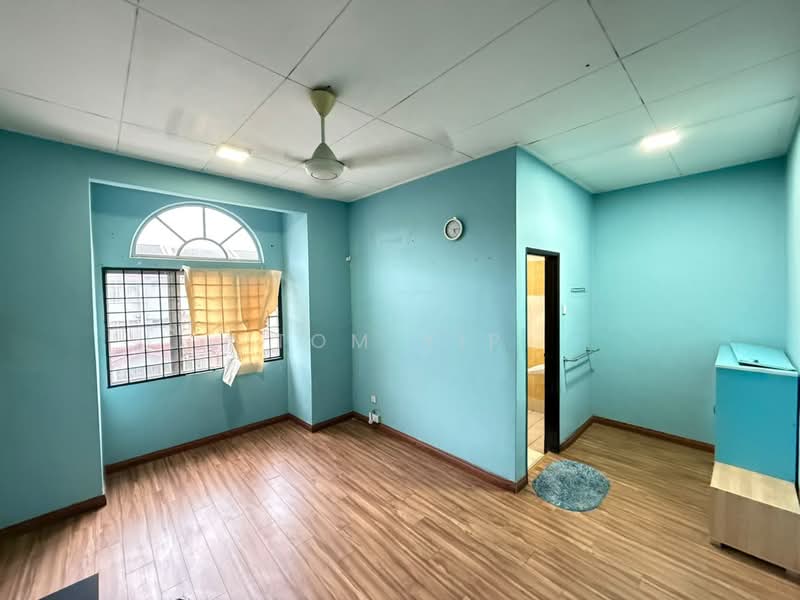 Rumah Teres 3-Tingkat untuk Dijual di Subang Bestari (Shah Alam) - Tom Yip - Interior - PropertyGuru.com.my