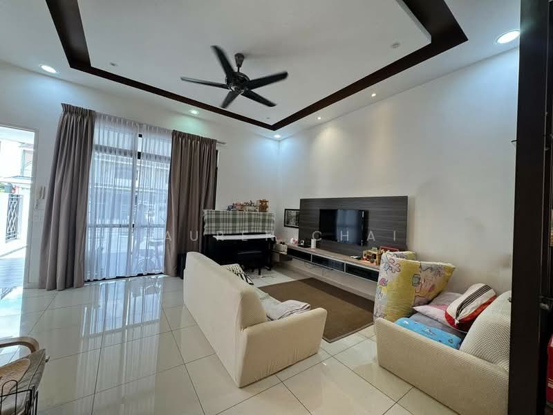 2-storey Terraced House for Sale in Johor Bahru (Johor) - Lauren Chai - Living Room - PropertyGuru.com.my