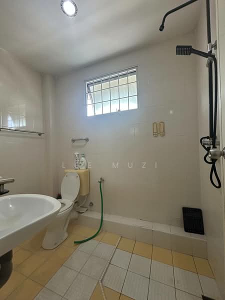 Rumah Banglo untuk Dijual di Bandar Seri Botani (Ipoh) - Lee Muzi - Bathroom - PropertyGuru.com.my