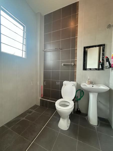Rumah Banglo untuk Dijual di Bandar Seri Botani (Ipoh) - Lee Muzi - Bathroom - PropertyGuru.com.my