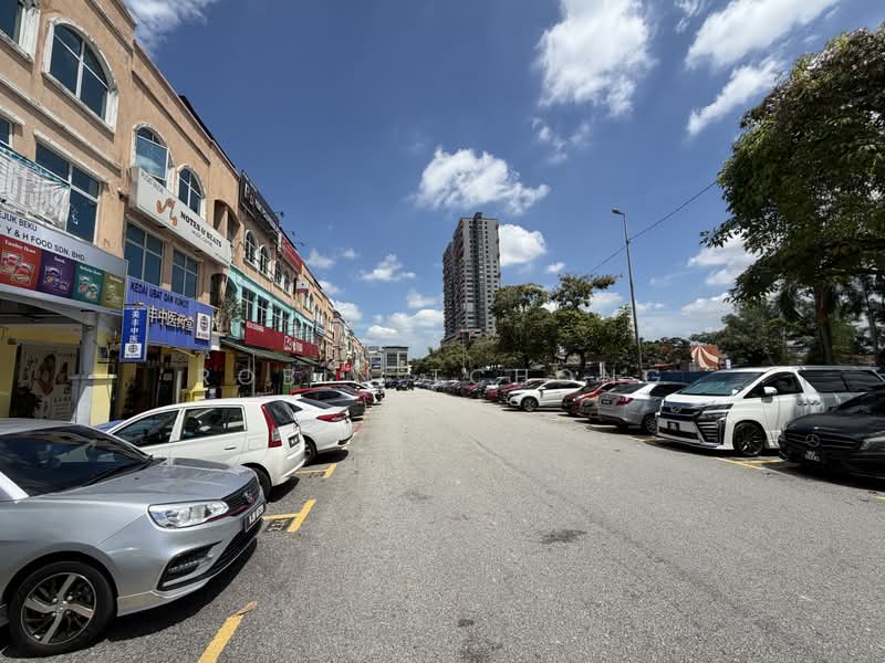 Shop / Office untuk Dijual di Bandar Puteri Puchong (Puchong) - Robin Tchong - Exterior - PropertyGuru.com.my