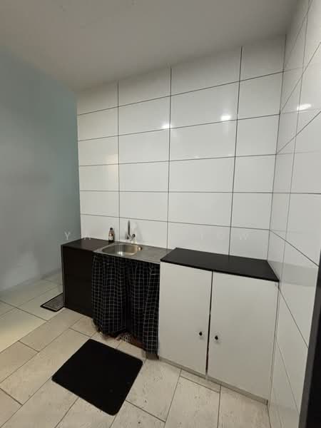 Kondominium untuk Dijual di The Valley Residences @ SkySierra - Yanny Siow - Kitchen - PropertyGuru.com.my