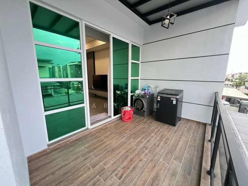 Cluster House for Sale in Austin Heights (Tebrau) - Karl Lim - Balcony - PropertyGuru.com.my